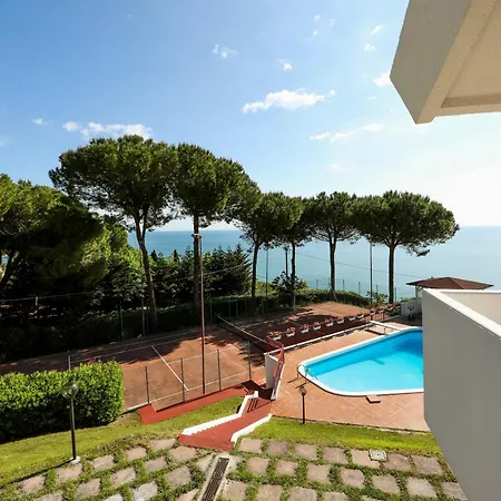 Villa Nella - Punto Immobiliare Vacanze *