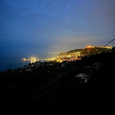 Nella - Punto Immobiliare Vacanze *